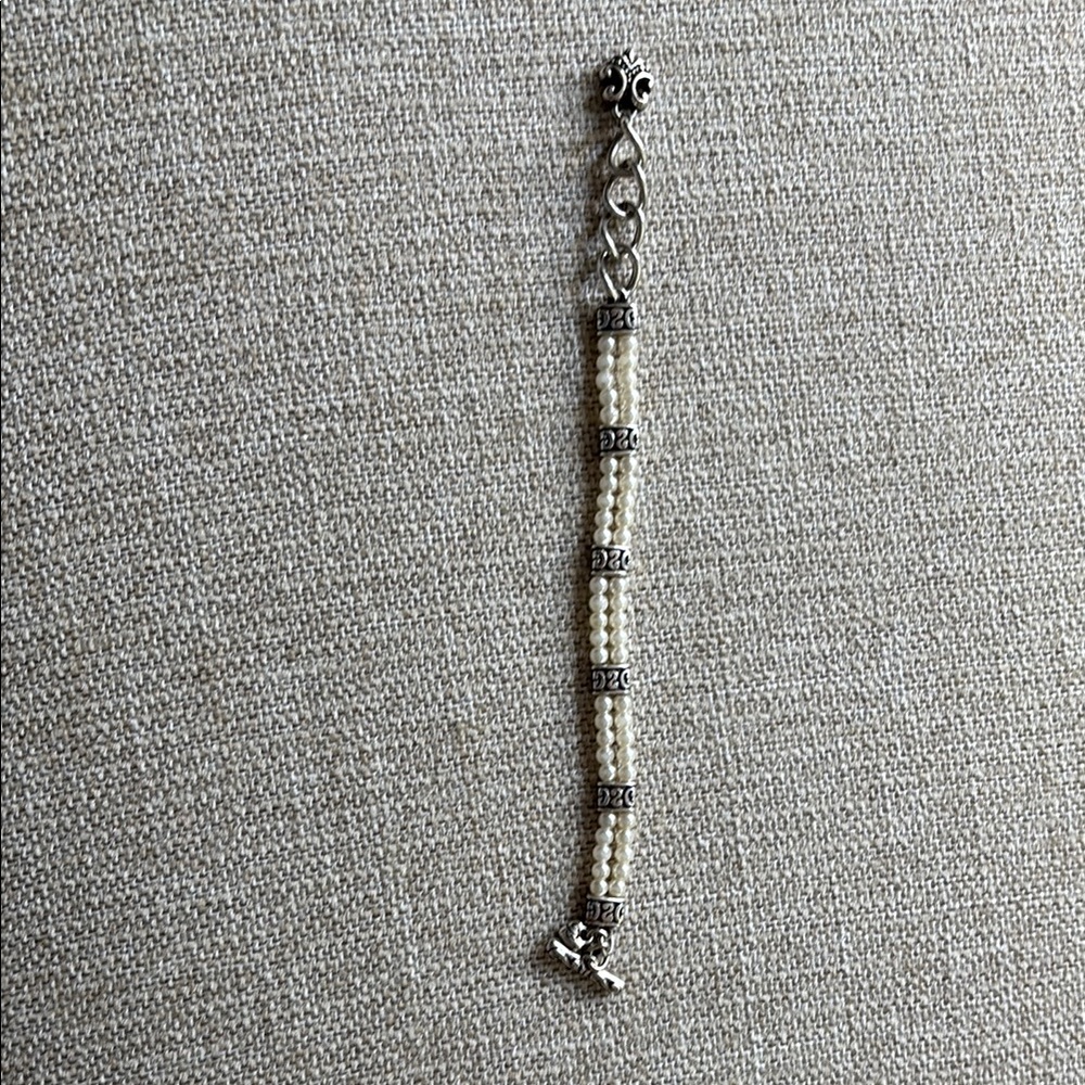 Elegant Silver and Cream Beaded Bracelet
